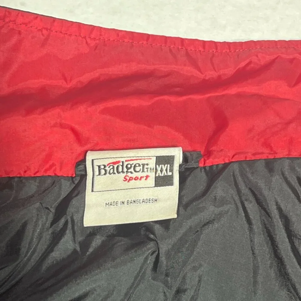 Wisconsin Badgers rain coat size XXL
